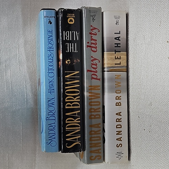 Sandra Brown Novel Bundle - Picture 16 of 16